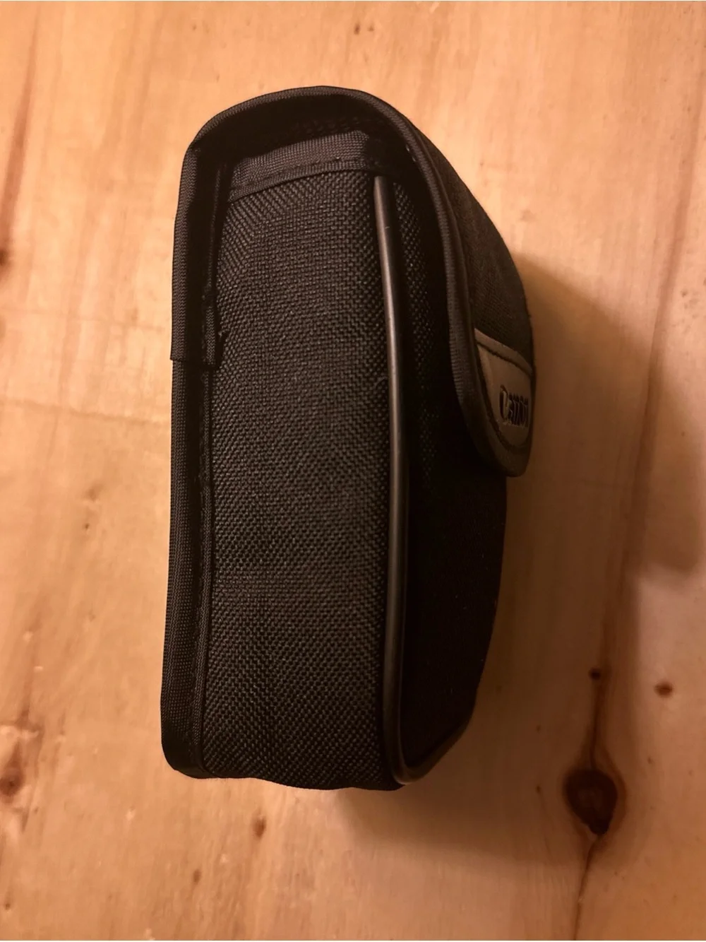 Canon 10x25A Compact Binoculars in Black (with case & carrying strap)
